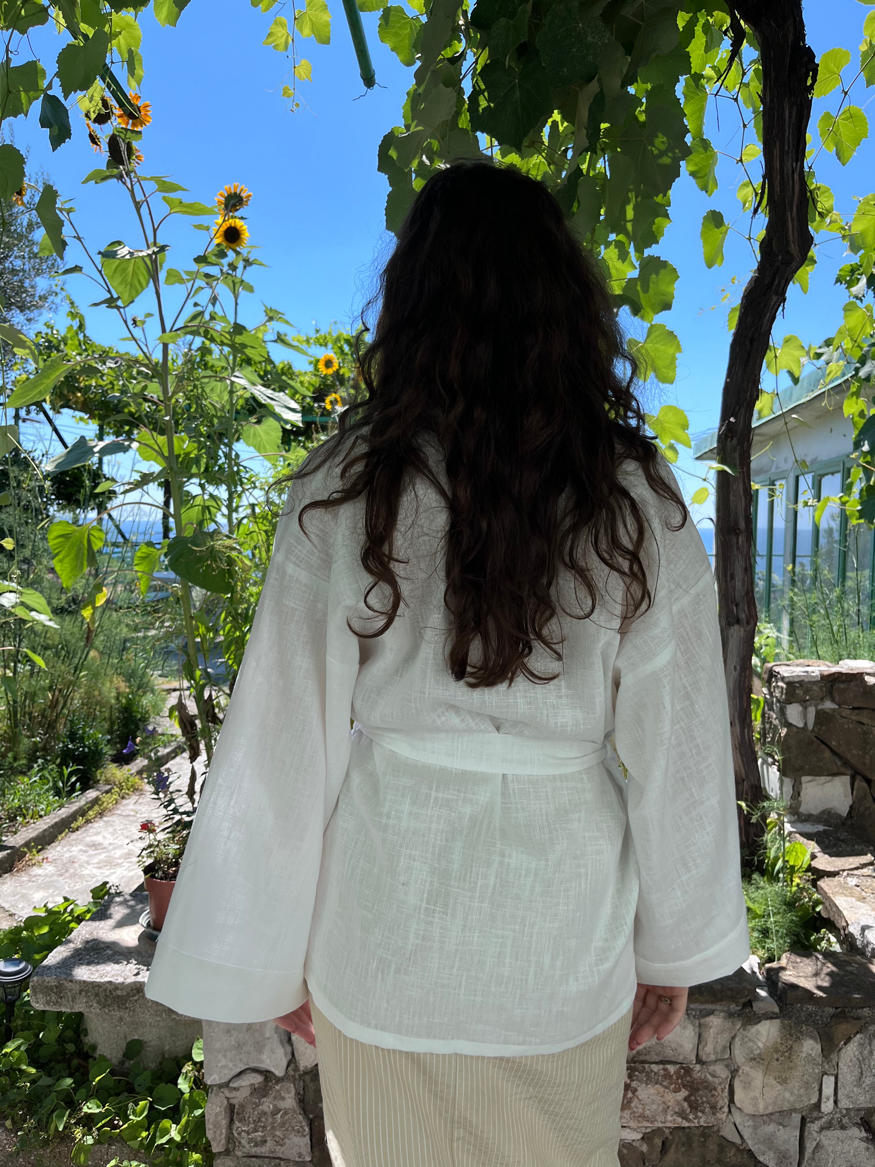 Kimono in lino bianco