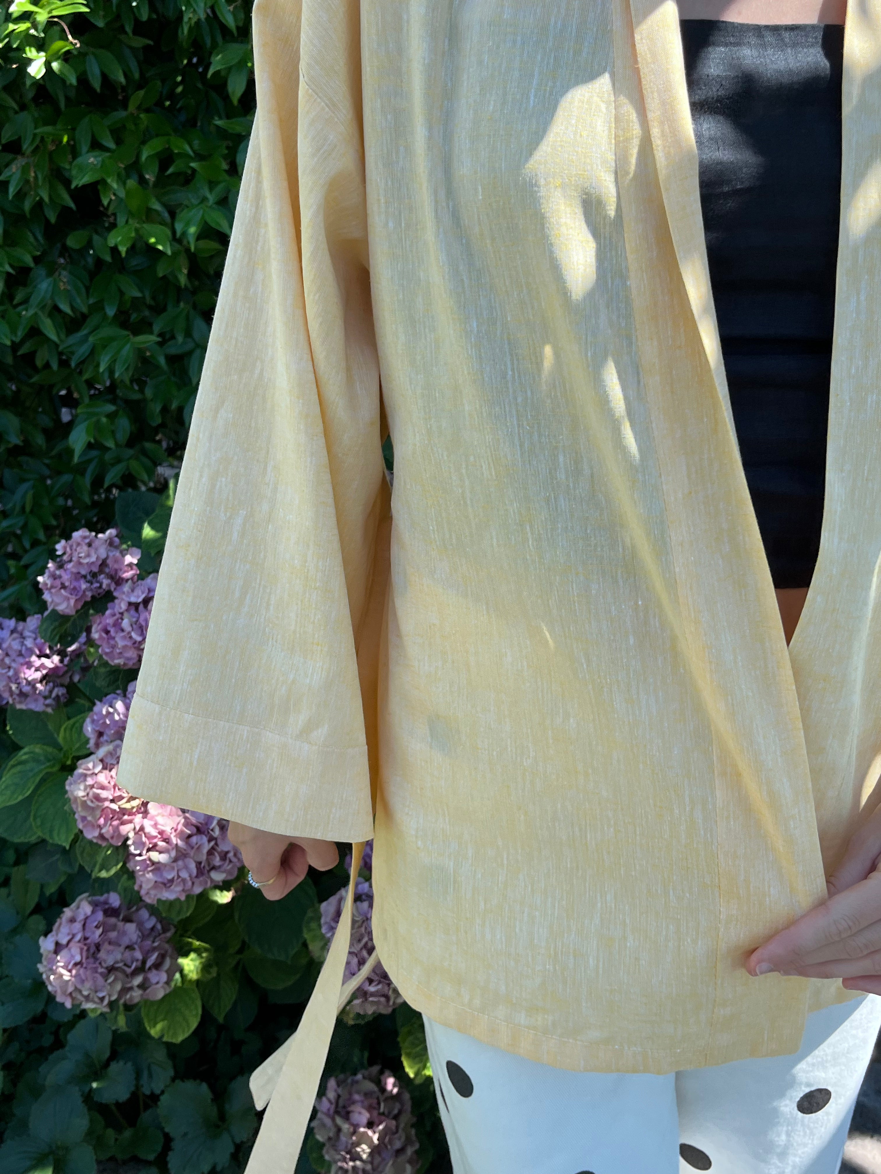 Kimono in lino giallo burro