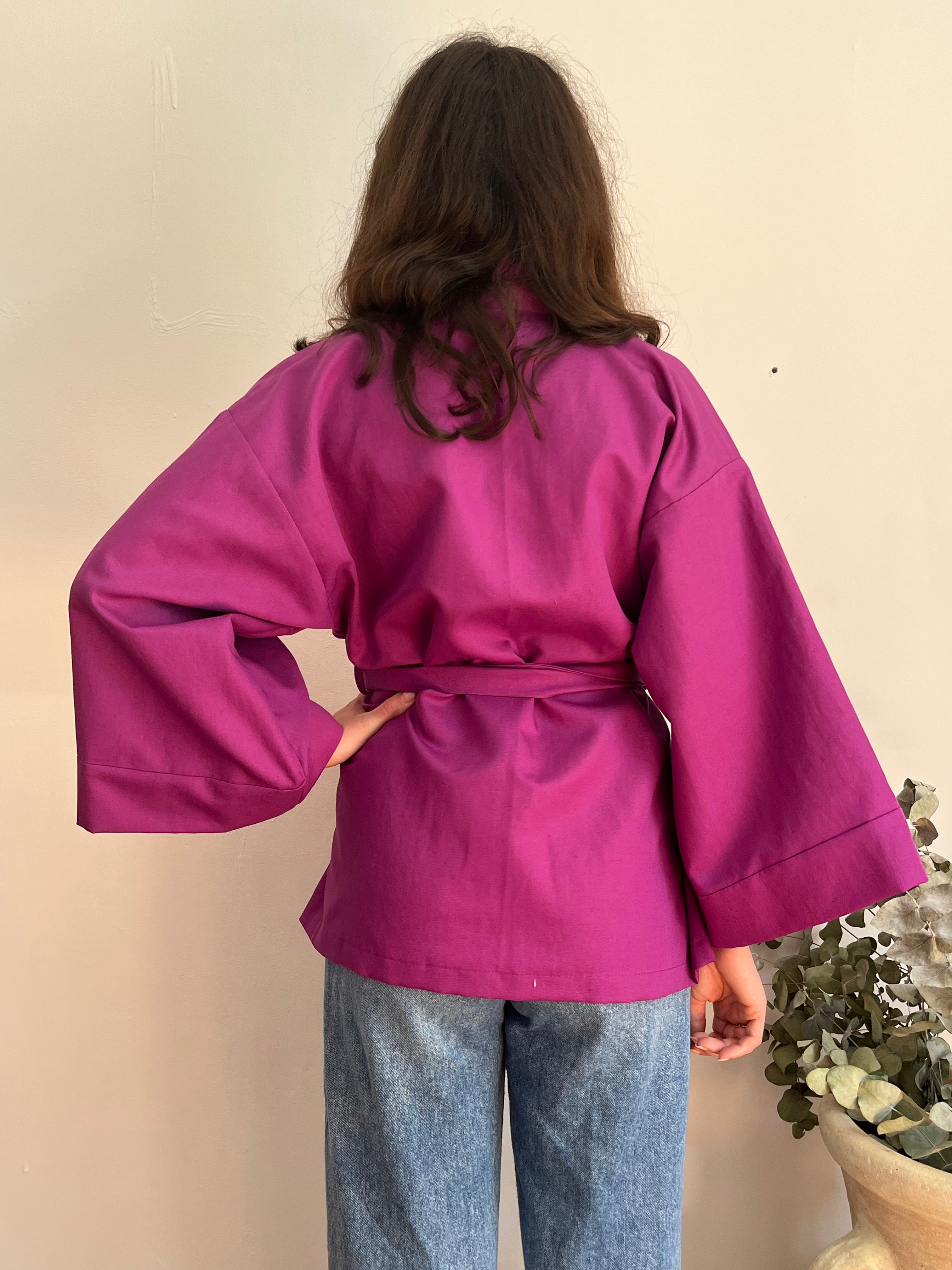 Kimono in lino viola porpora